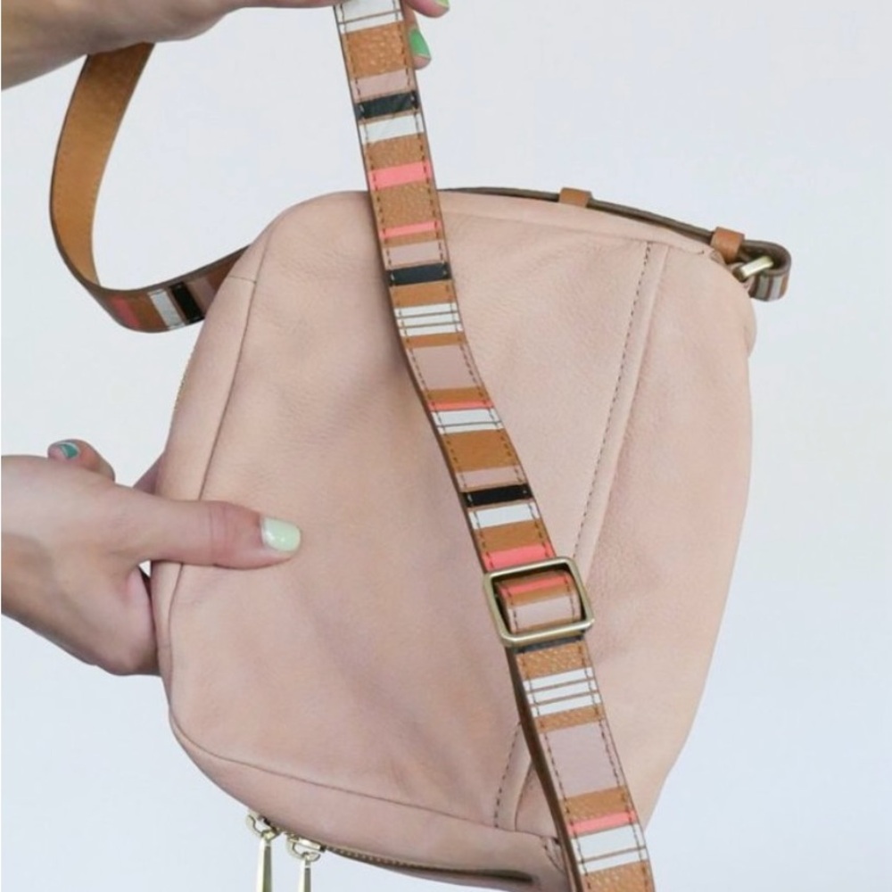 Euc Fossil | Preston Flap Expandable Crossbody | … - image 3